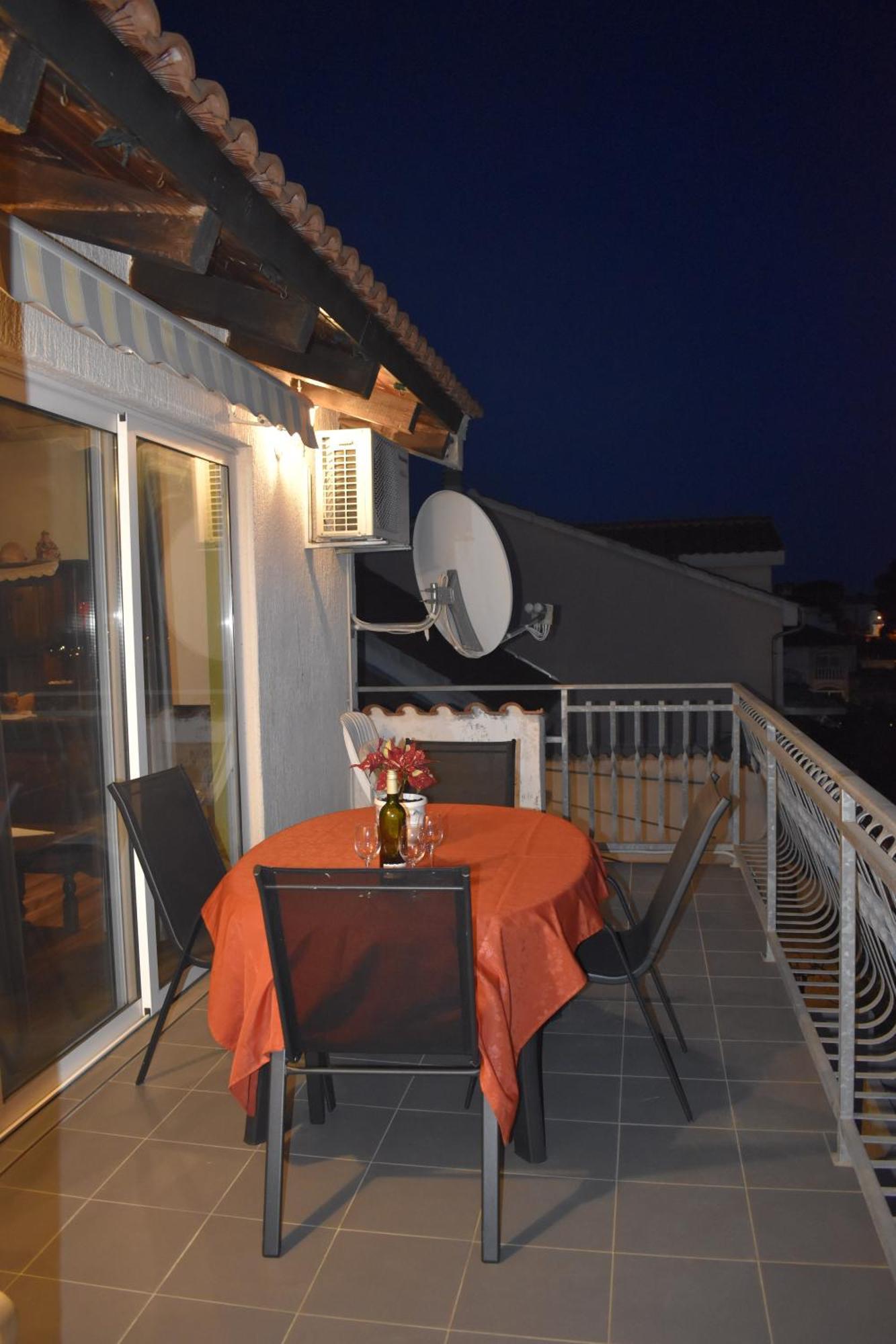 Apartman Marko Tribalj Zewnętrze zdjęcie